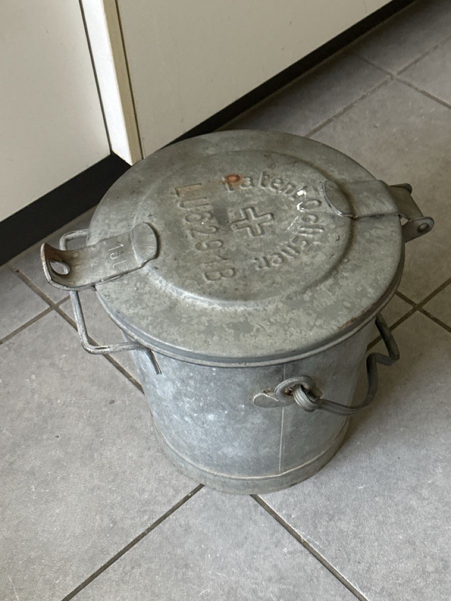 Ochsner Cestini per rifiuti: Vintage Oechsner Kübel, Eimer mit Deckel, 15 Liter  – Usato da Zürich venduto da Chaeffeler