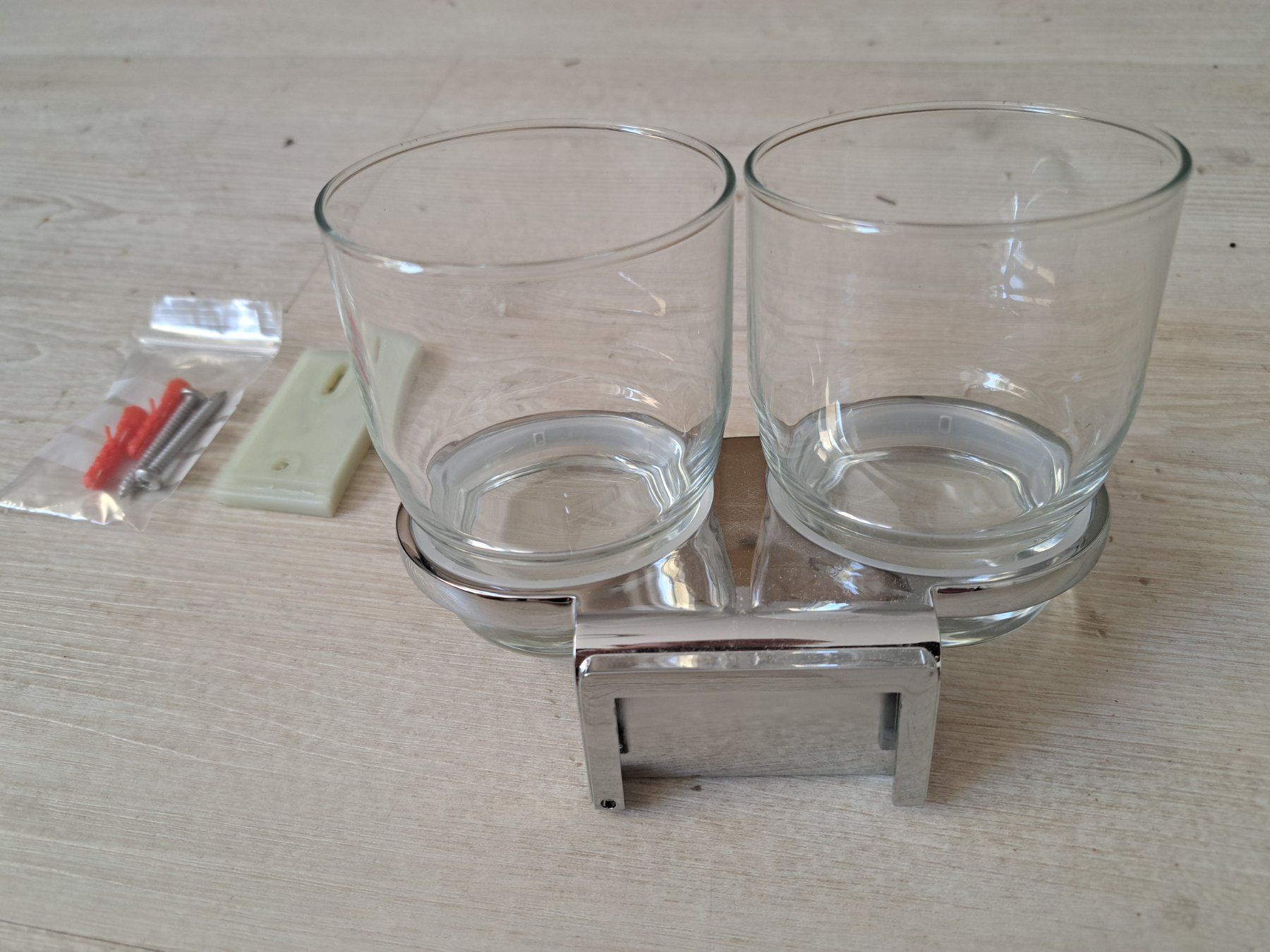 Altro per la casa: Bodenschatz Doppeklglashalter BA14VC115 – Nuovo e nell'imballaggio originale da Tegerfelden venduto da Spick67 2