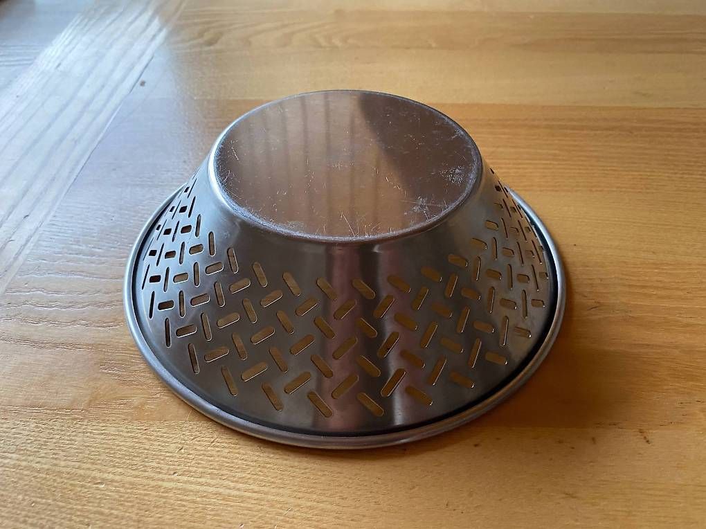 Alessi Contenitori & Simili: Corbeille Alessi 5021 – Usato da Châtel-St-Denis venduto da Vaillant1 2