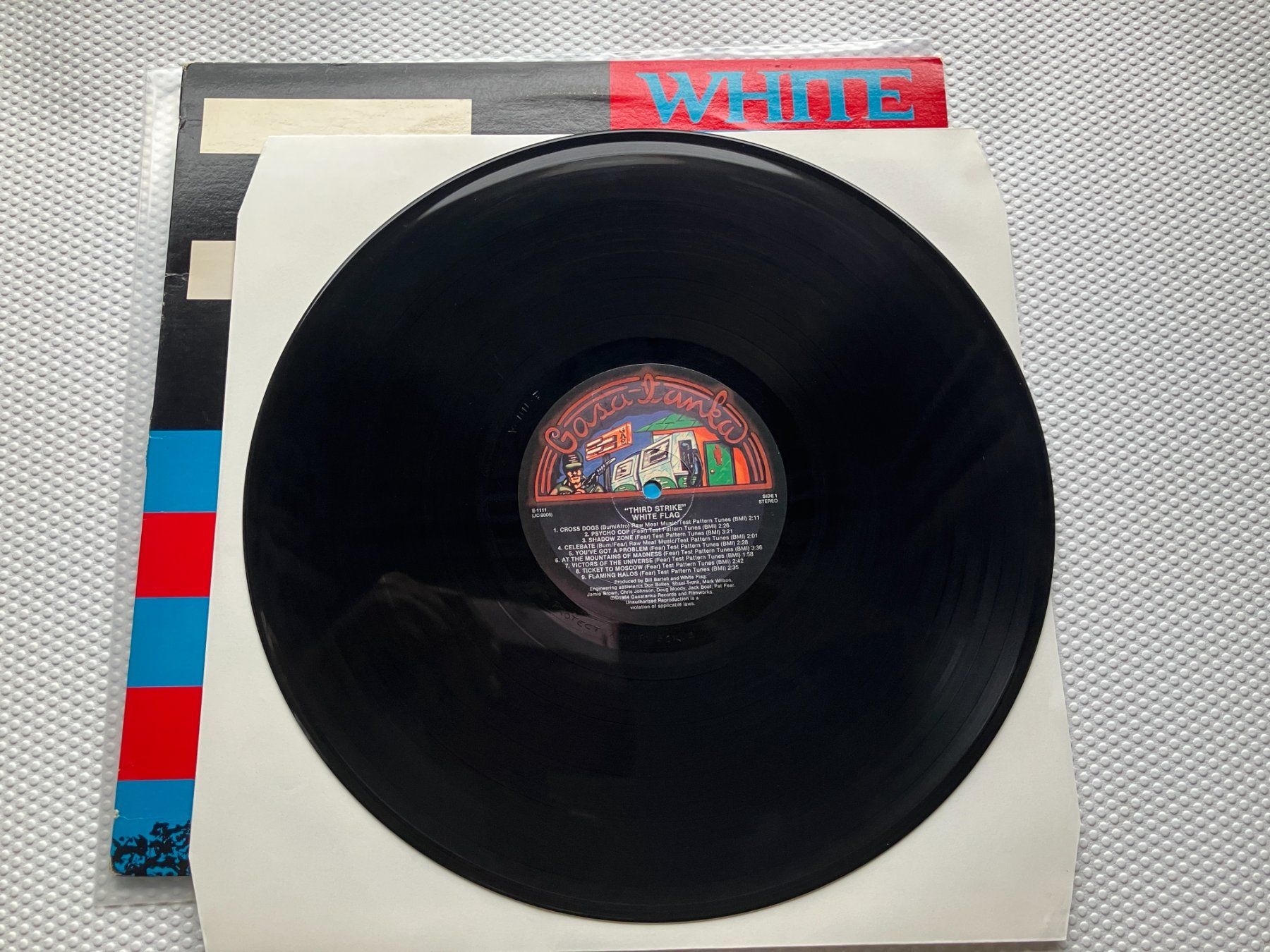 Dischi in vinile: White Flag – Usato da Aarwangen venduto da Jukebox3 3