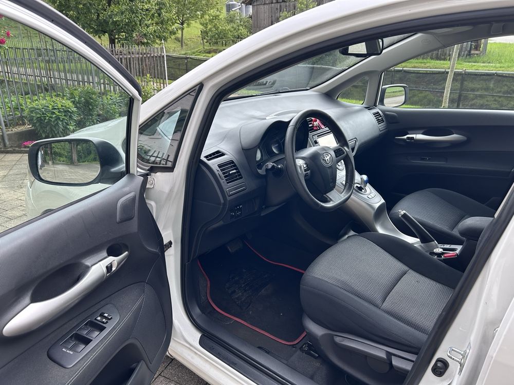 Toyota Automobili: Automat Frisch ab MFK und Service hybrid – Usato da Frenkendorf venduto da zam_2vzt 7