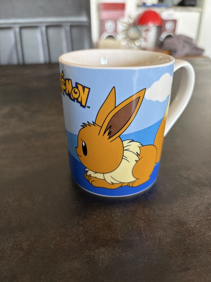 Tazze: Tasse Pokémon Pikachu et Évoli – Usato da Vallamand venduto da Bricbracbroc82 1