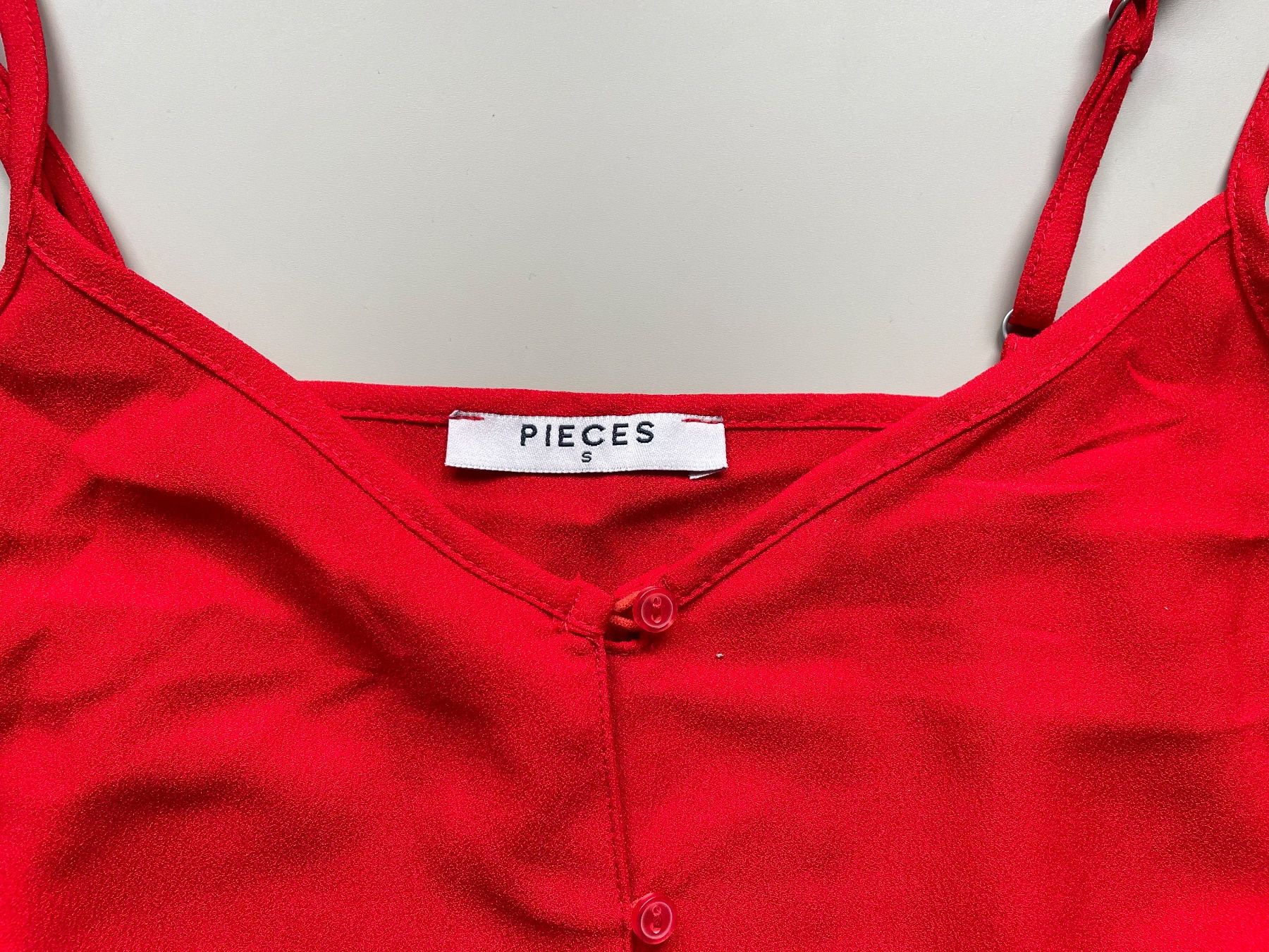Pieces Top: Top Pieces – Nuovo (secondo la descrizione) da Biel/Bienne venduto da lisalrh 2