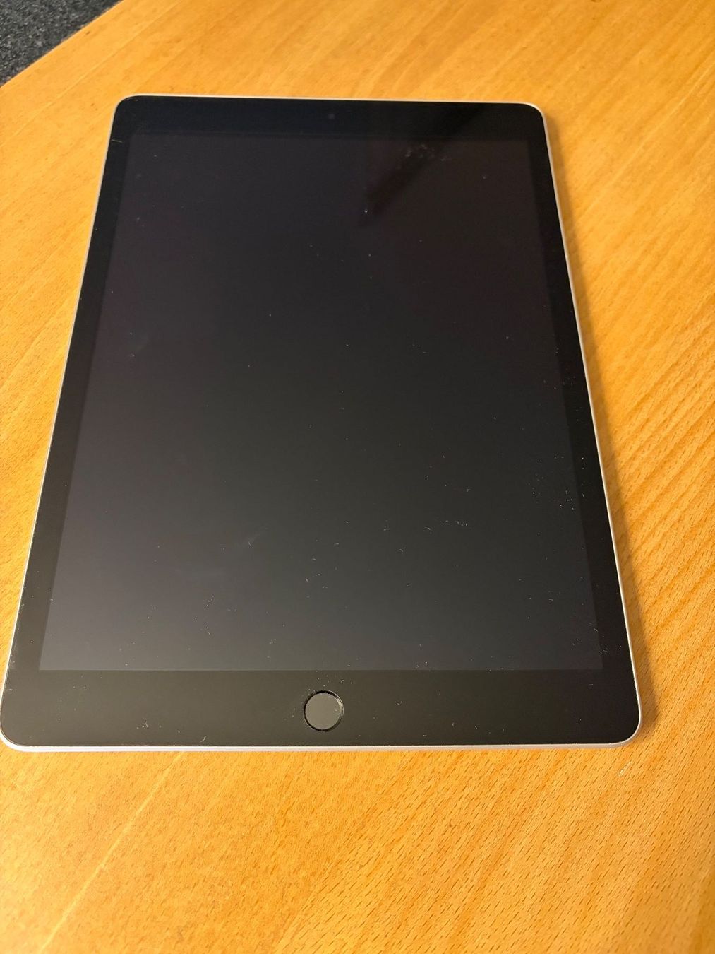 Apple Tablet PC: iPad 9th Gen. 64GB Silber A2602 Wifi – Gebraucht aus Sarnen von Pheggli 1