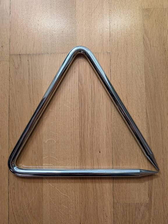 Musikinstrumente: Studio 49 TI 4 Concert Triangle Royal – Neu (gemäss Beschreibung) aus Luzern von GelberDoppelmeter