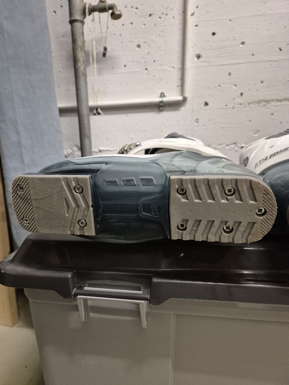Salomon Scarpe da uomo: Skischuhe – Usato da Winterthur venduto da zursckat 2