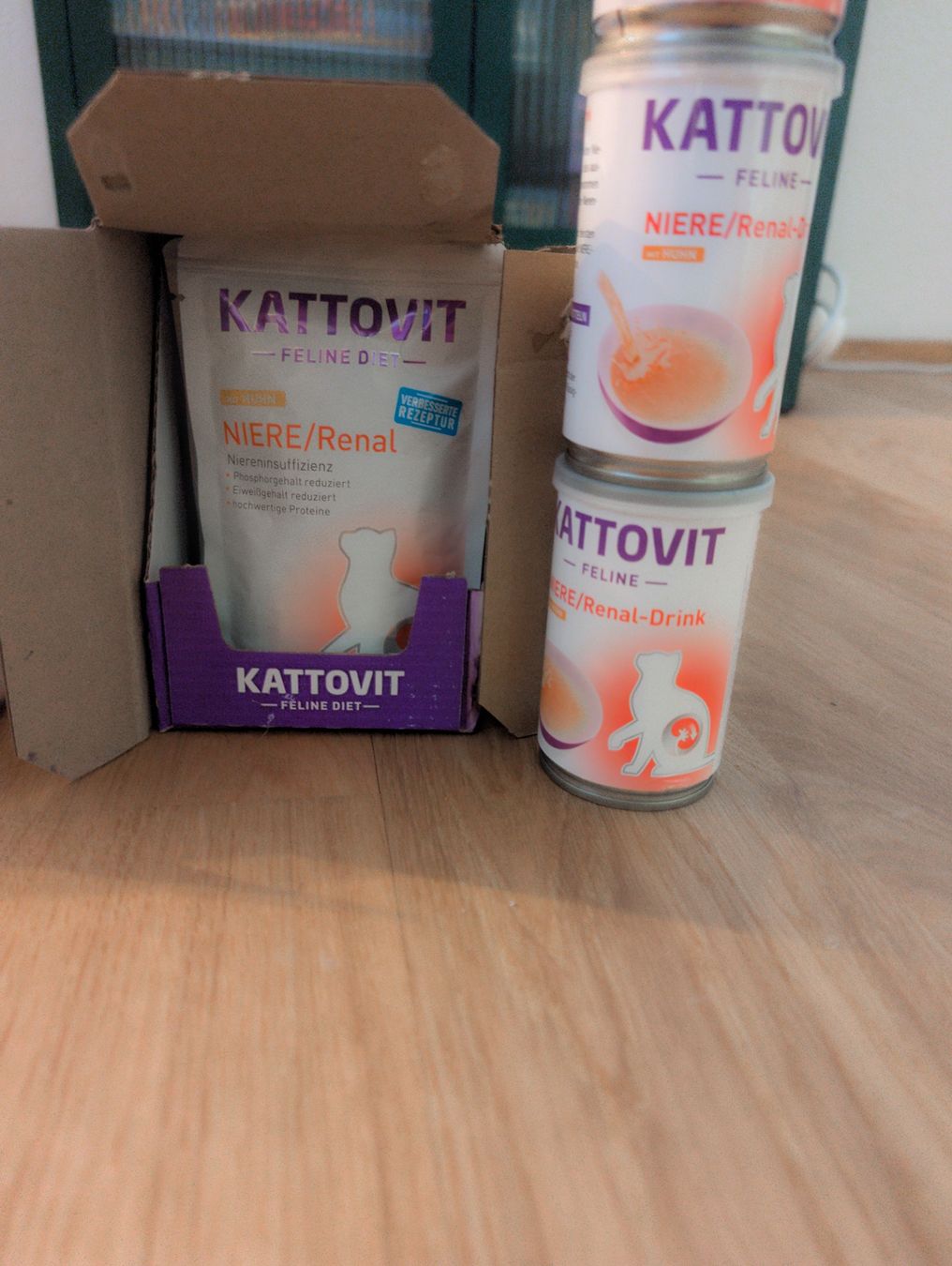 Futter: Katzenfutter Nieren unterstützend – Neu und originalverpackt aus Aarau von Dave-Xynop 1