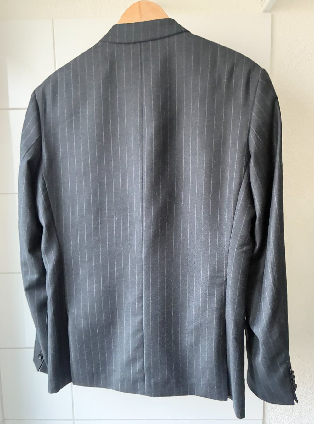 Sakko Jacken: Gestreifter Herren Blazer in Wolle/Kaschmir – Gebraucht aus Kloten von Nephty 4