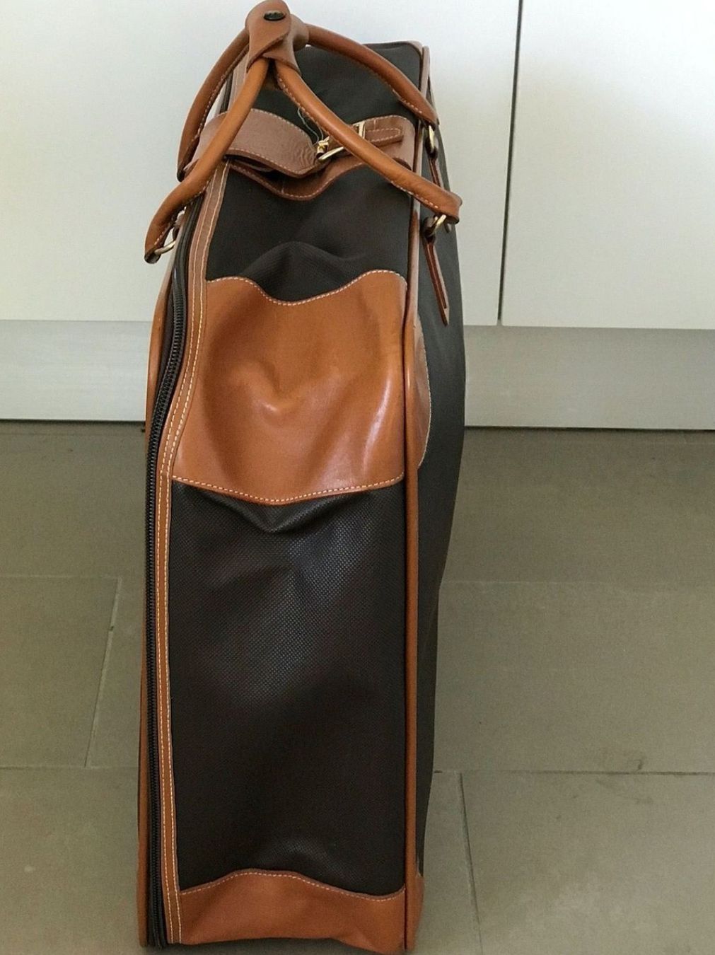 Longchamp Valigie: Très Belle Valise LONGCHAMP – Nuovo (secondo la descrizione) da Pfaeffikon ZH venduto da BACozAfer 1