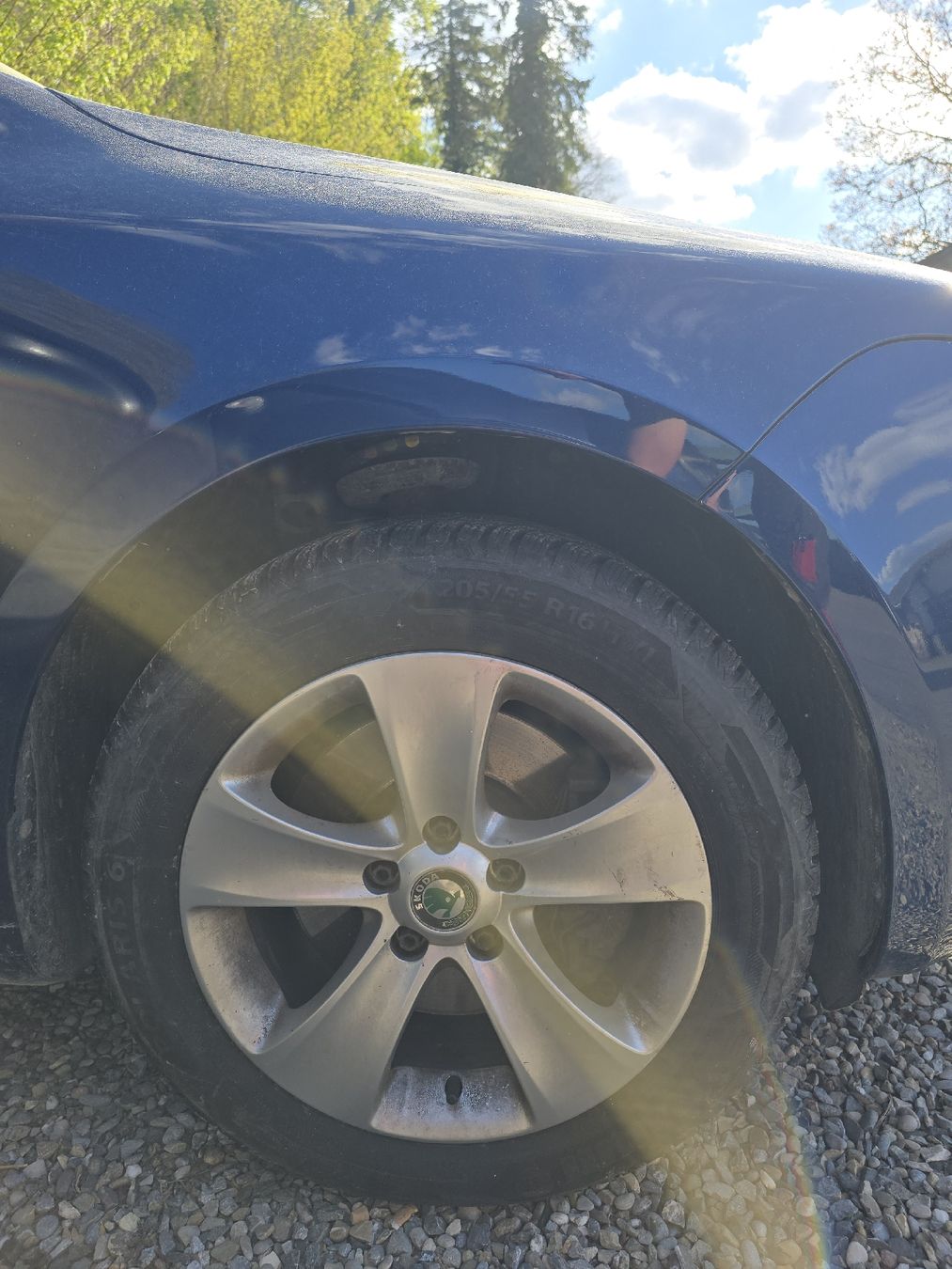 Skoda Automobili: Skoda Superb Kombi dunkelblau – Difettoso da Schönholzerswilen venduto da Wijocknas 8