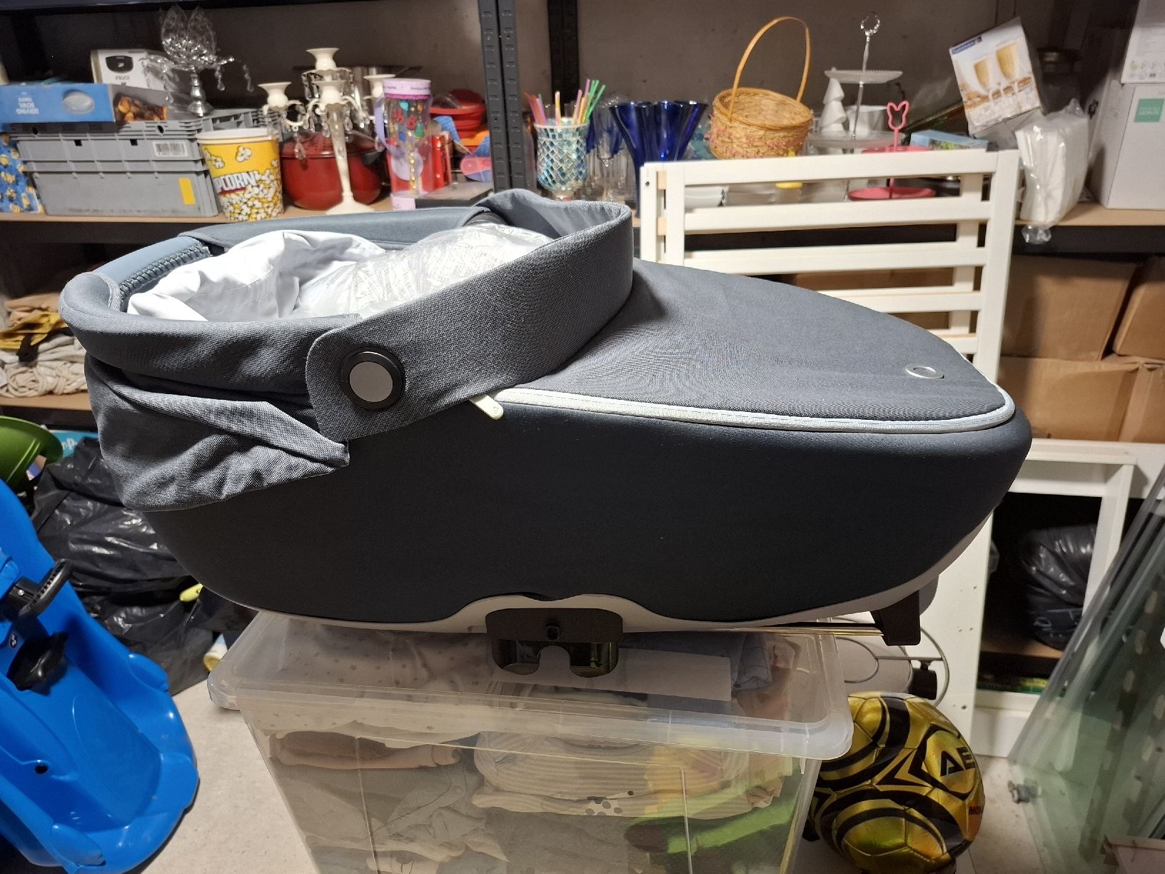 Maxi-Cosi Seggiolini per auto: Maxi-Cosi Jade ISOFIX Babywanne – Usato da Lupfig venduto da nik_7sxm 1
