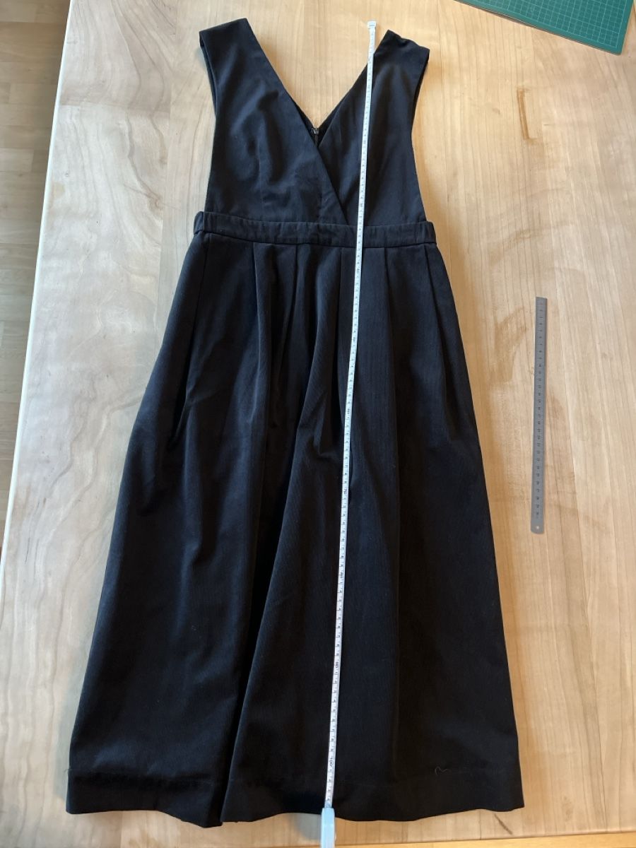 Kleider: Schwarzes Kleid mit Trägern, S – Neu (gemäss Beschreibung) aus Horw von Pem1278 1