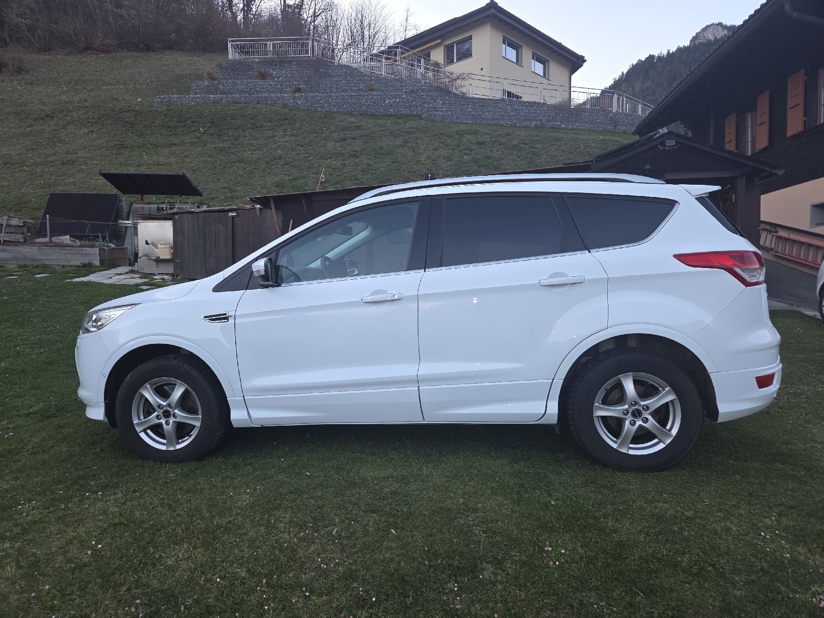 Ford Autos: ford kuga 2.0 tdci  – Gebraucht aus corbeyrier von cuicui66