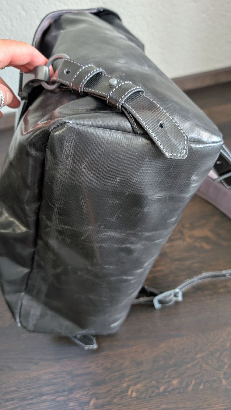 Freitag Zaini: Freitag, Reference Tschingel, R522, all black – Nuovo (secondo la descrizione) da Bremgarten b. Bern venduto da BluBee 3