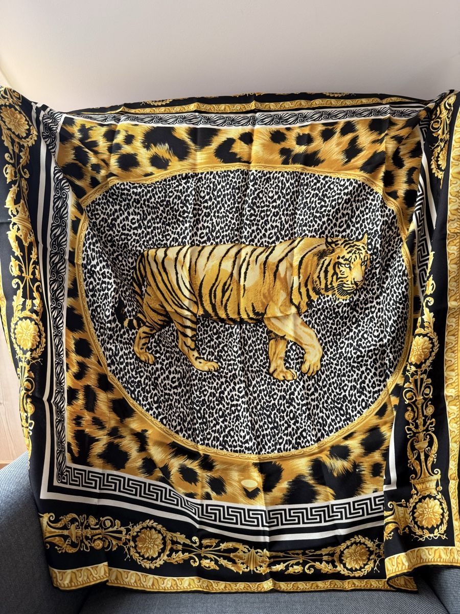 Versace Foulards & écharpes: VERSACE Seidentuch – D'occasion à Knonau par Danyboy30 2