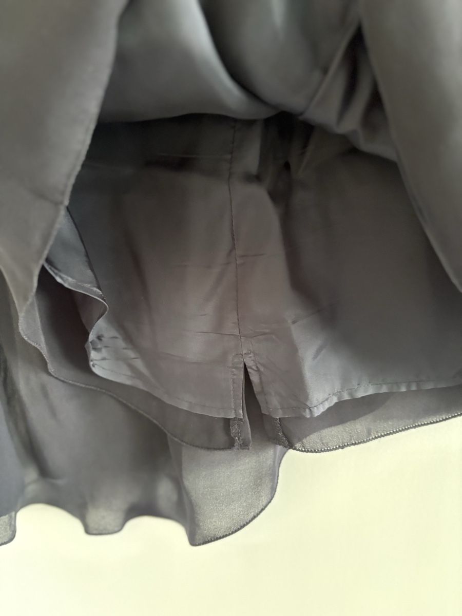 Gonne: Acne Studios Minirock Grösse 38 schwarze Seide, neuwertig  – Nuovo (secondo la descrizione) da Zürich venduto da wei_8n2l 5