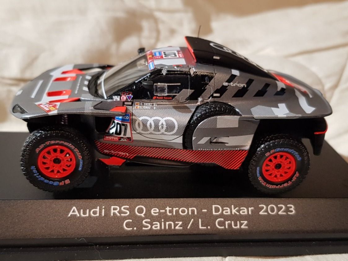 Modellini d'auto: Audi Rs Qe-tron E2 C.Sainz Rally Dakar 2023 – Nuovo e nell'imballaggio originale da Fribourg venduto da 911cc