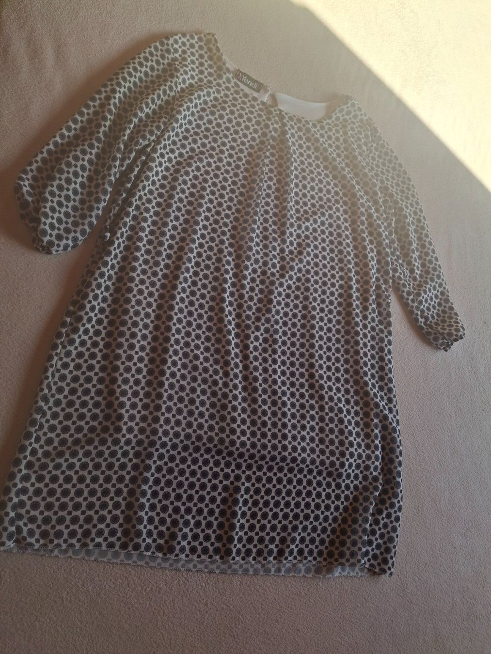 Vestiti: Robe fluide taille S marque Yendi – Usato da Villiers venduto da san_jn5w 2