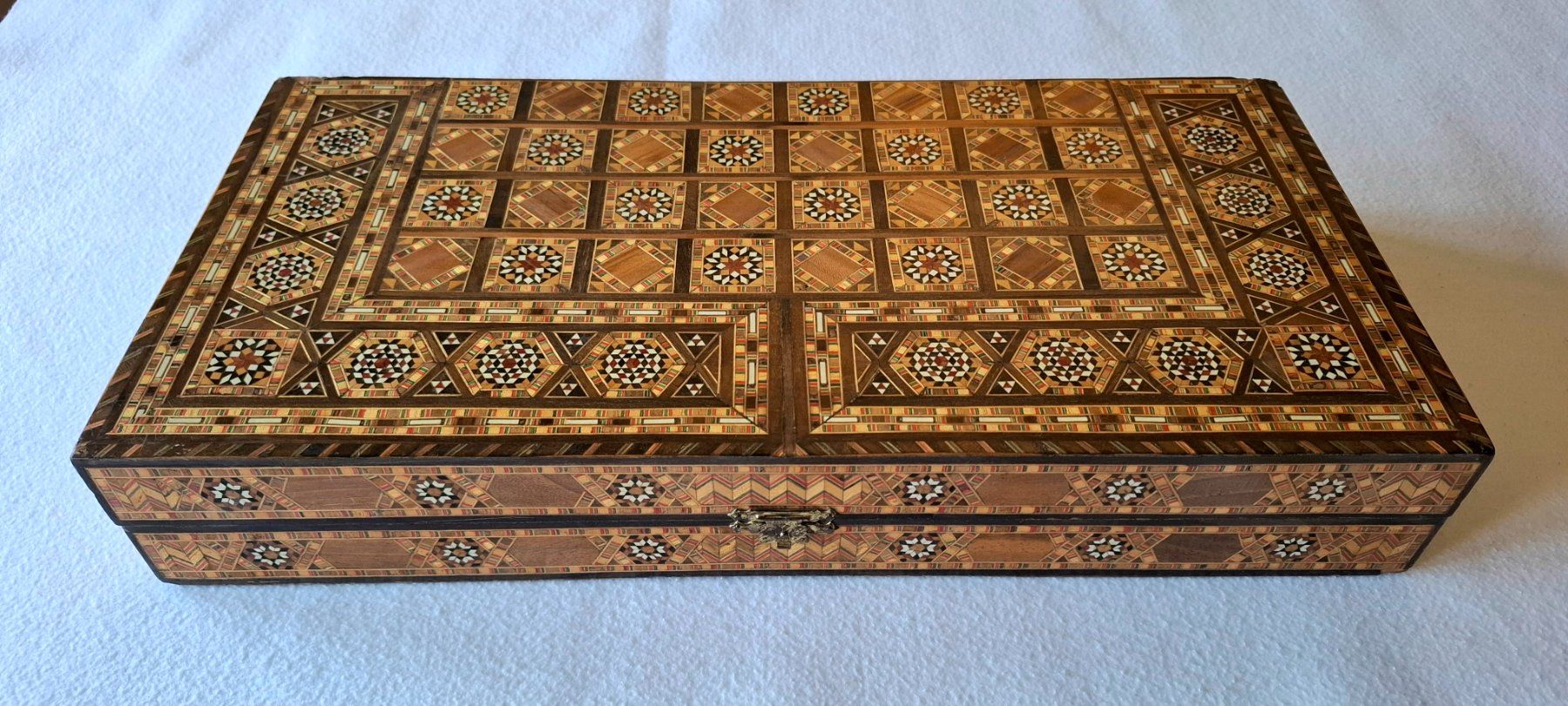 Jeux: VINTAGE BACKGAMMON / SCHACH KASSETTE, INTARSIEN – D'occasion à Grüningen par Kartensammler