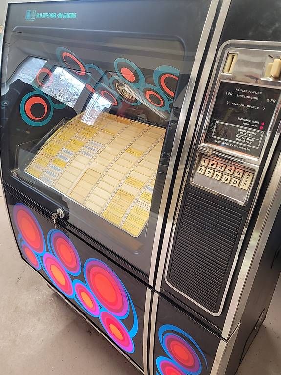 Jukebox: AMI Black magic Jukebox, 1978, Model R82 – Usato da Bettlach venduto da Antares25 2