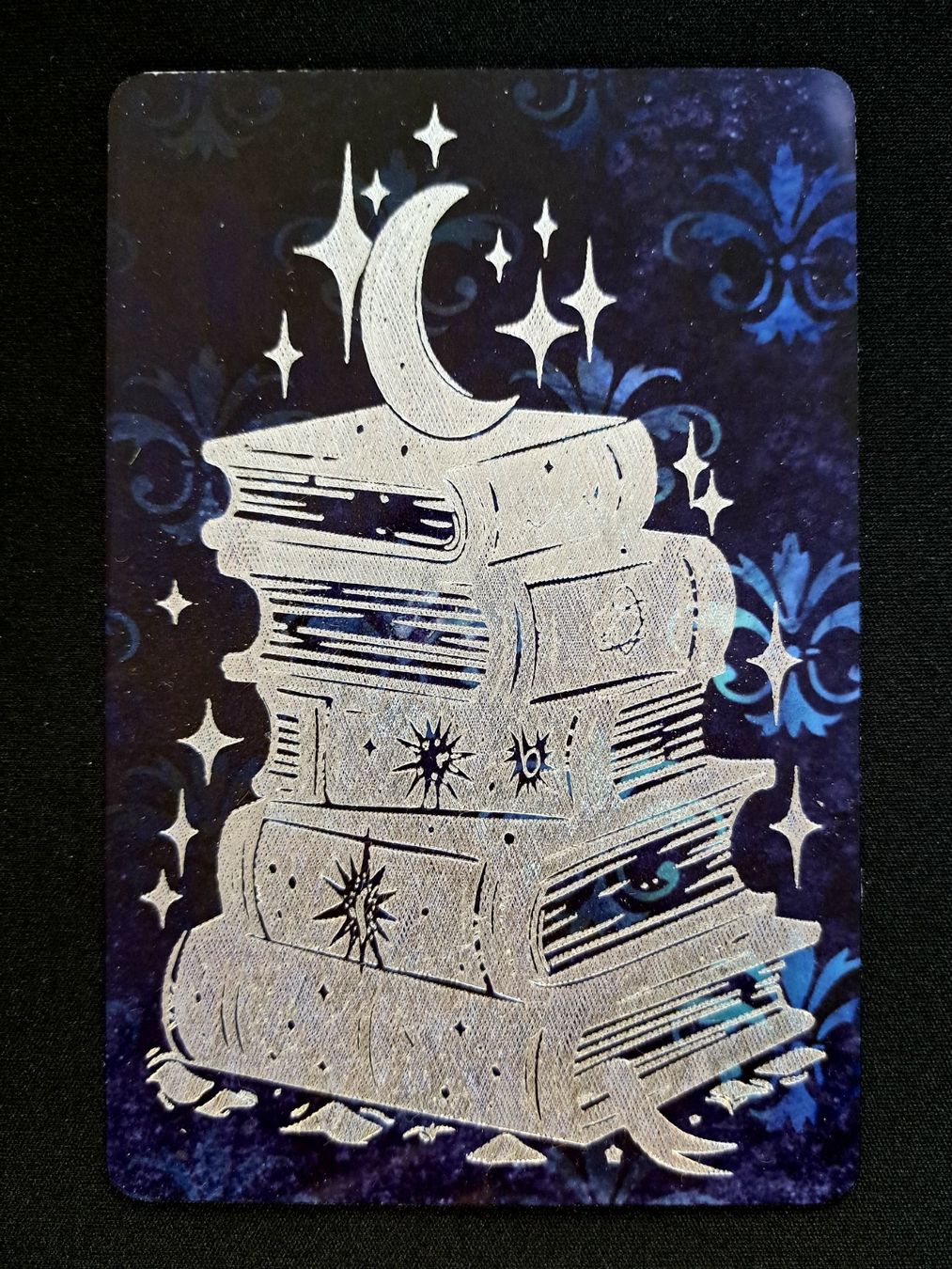 Alle Dekorationen: Plaque métal "Moon & Books", fait main, bleue – Gebraucht aus Troinex von adelineac 1