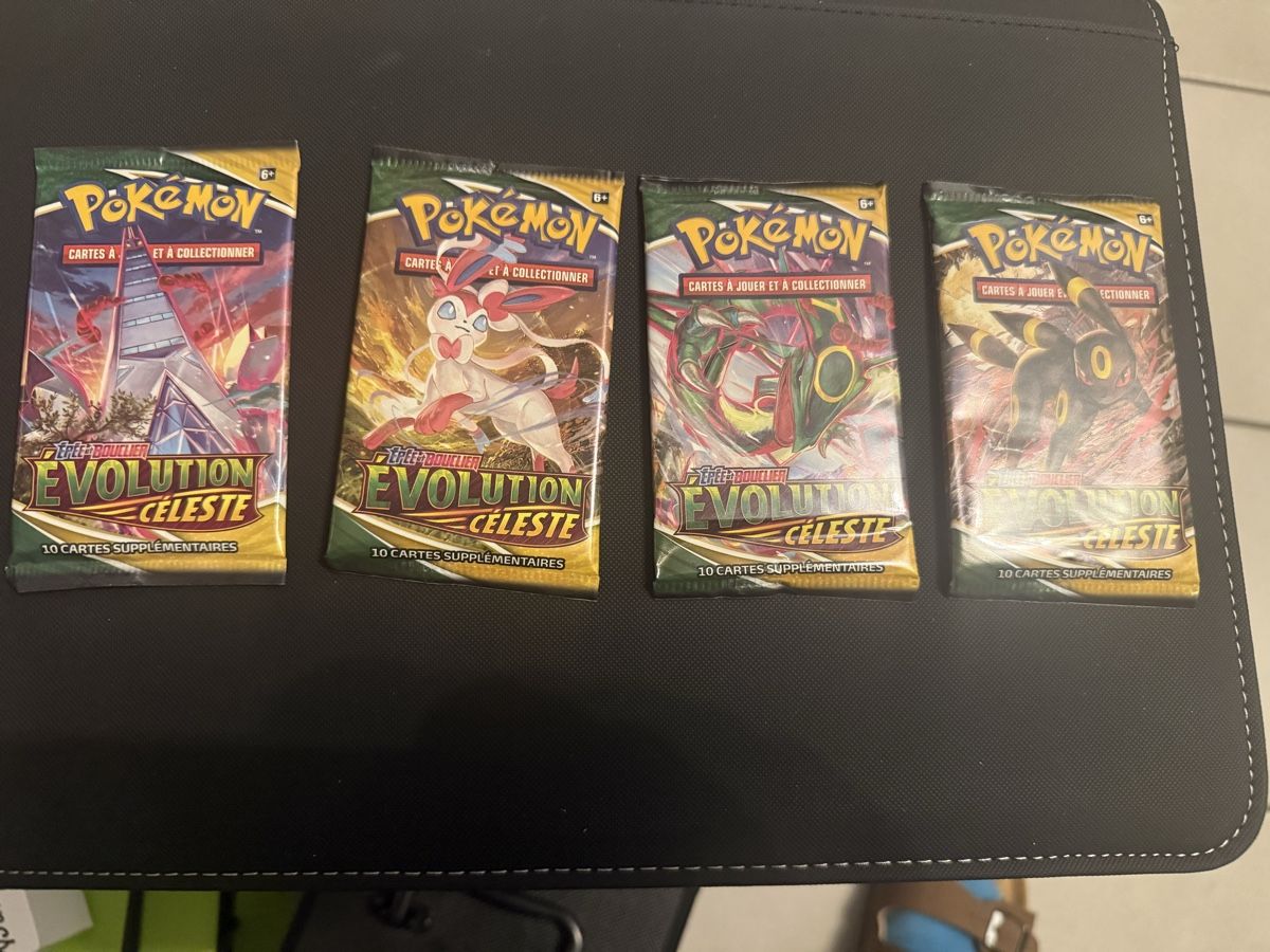 Pokémon Carte collezionabili: Arts et booster Pokémon évolution céleste  – Nuovo e nell'imballaggio originale da La Chaux-de-Fonds venduto da Chacha99
