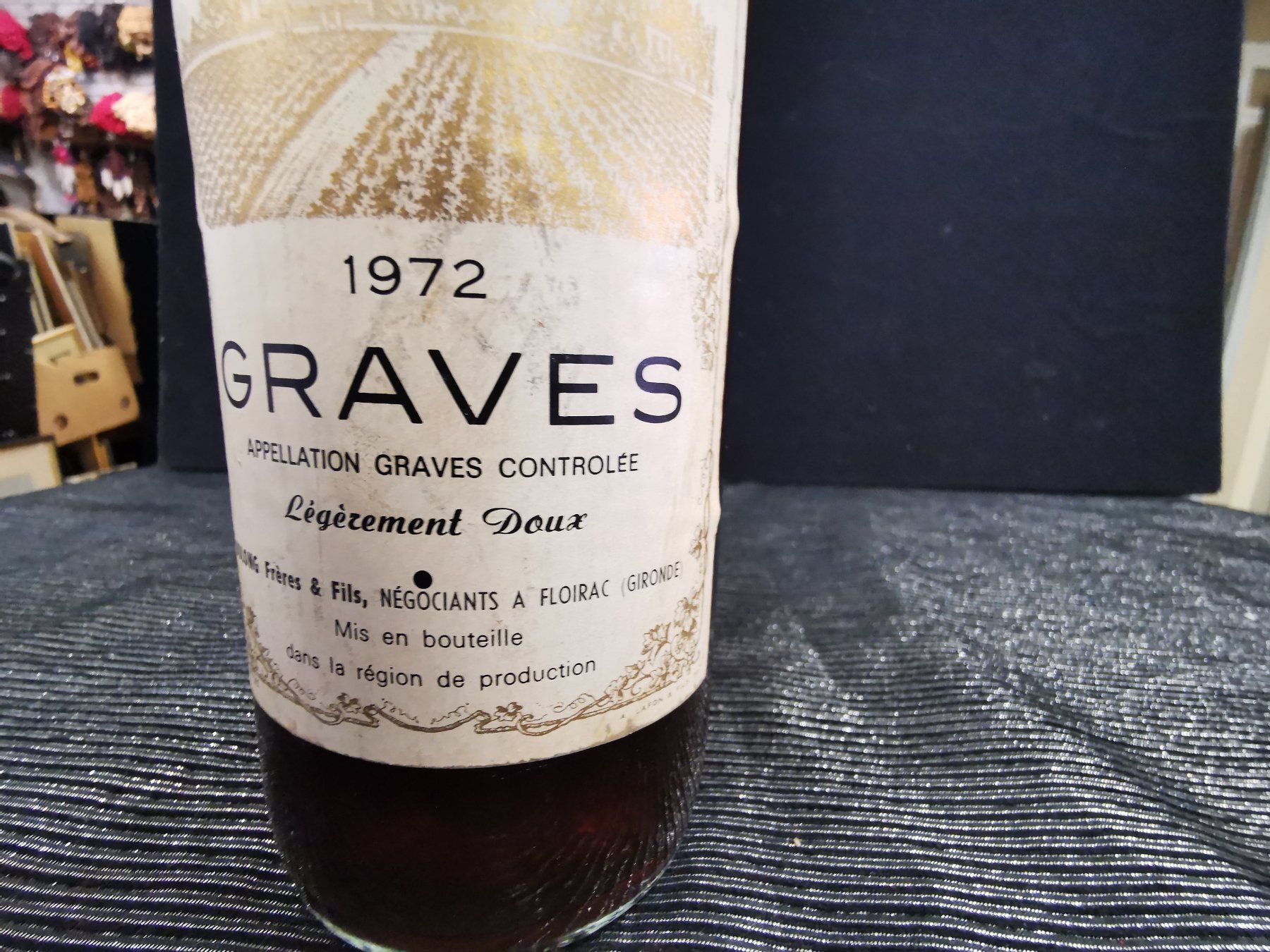 Vino: GRAVES 1972 – Nuovo (secondo la descrizione) da Genève venduto da Leboucheoreilles 2