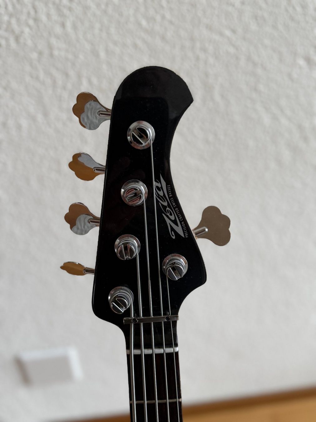 Strumenti musicali: ZOLA 5-String Bass – Usato da Eppenberg venduto da Henryman21 4