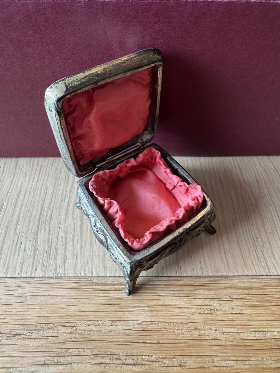 Barattoli: Antike Bijoux Box – Usato da Lachen SZ venduto da ThisMyJam 2