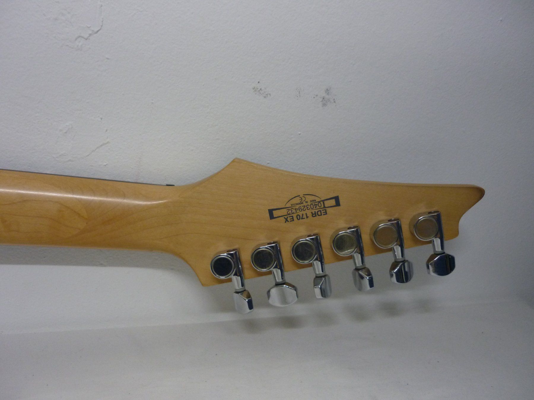 Ibanez Musikinstrumente: E-Gitarre Ibanez Ergodyne mit Bag – Gebraucht aus Maienfeld von John13 6