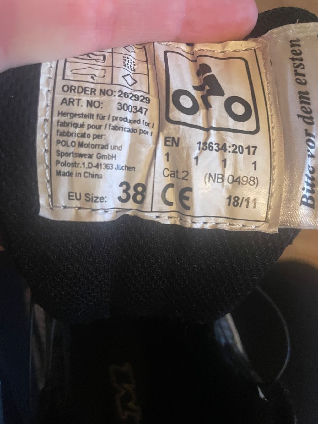 Herrenschuhe: Schwarze Motorradschuhe Grösse 38 – Gebraucht aus Grossdietwil von celineeeee 4