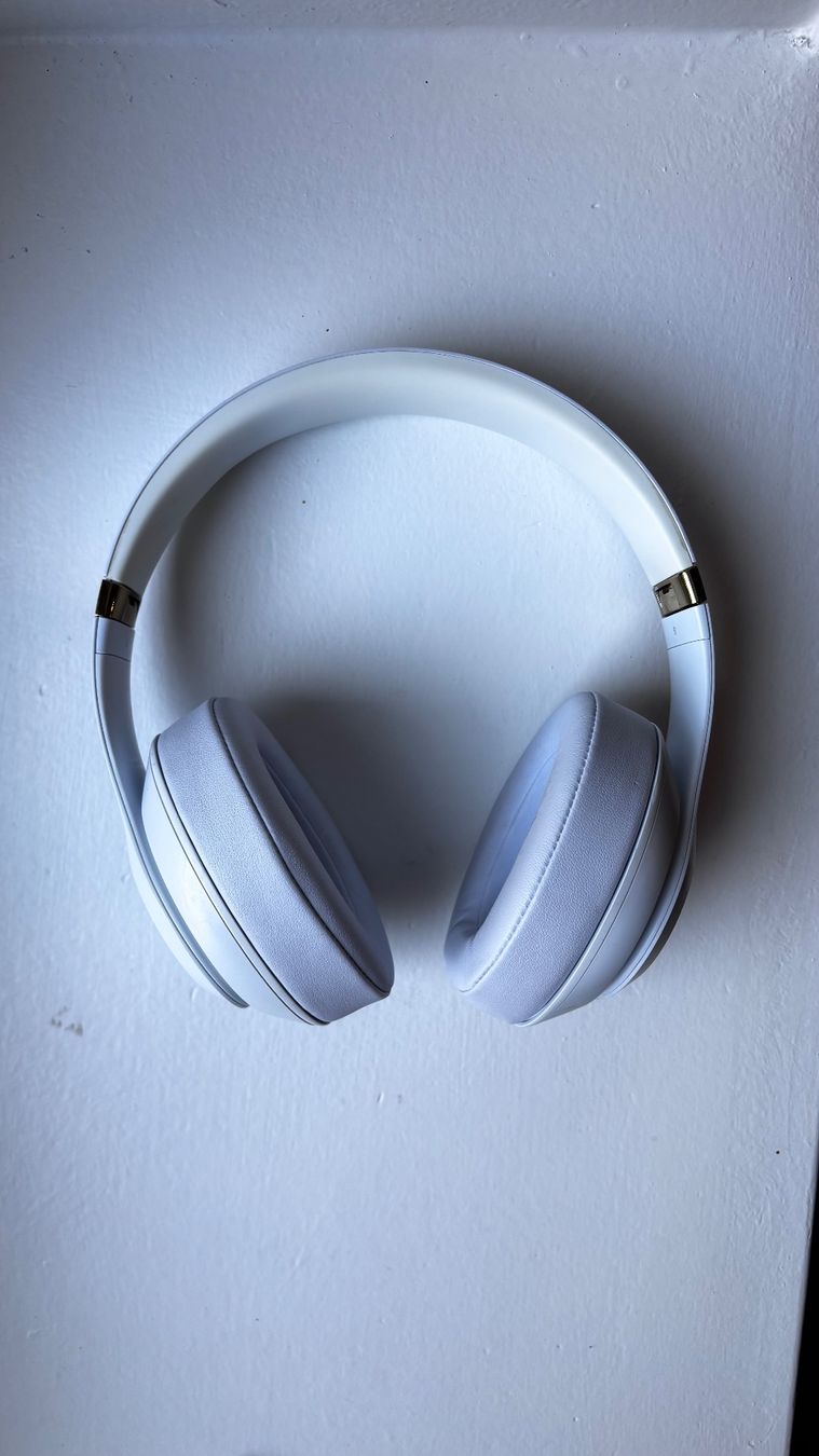 Beats Kopfhörer: Beats Studio 3- Wireless Kopfhörer – Gebraucht aus Biel/Bienne von uma_n75g 2
