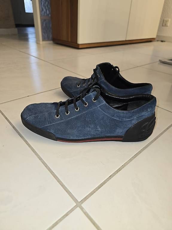 Scarpe da uomo: Gucci Low-Top Sneaker Blau – Usato da Mettmenstetten venduto da Rosario009