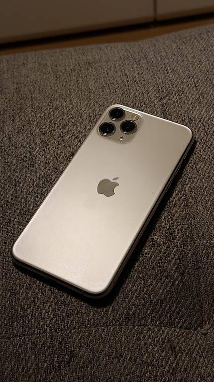 Telefoni cellulari / Smartphones: iPhone 11 Pro 256 GB, Silber – Usato da Dübendorf venduto da glori_b 1
