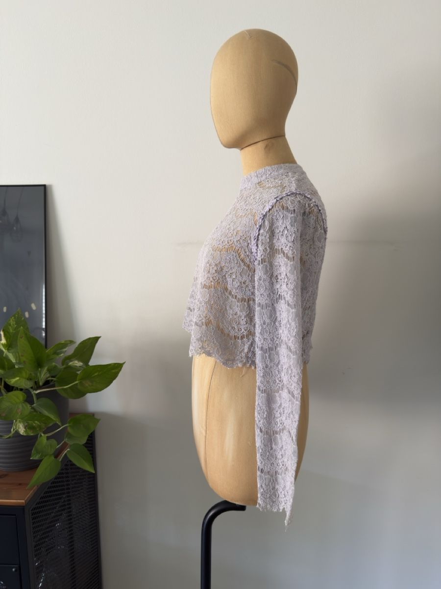 Vila Top: VILA Spitzen Crop Top Flieder Langarm Gr. M Elegant – Usato da Lugano venduto da rebecca.wardrobe 5