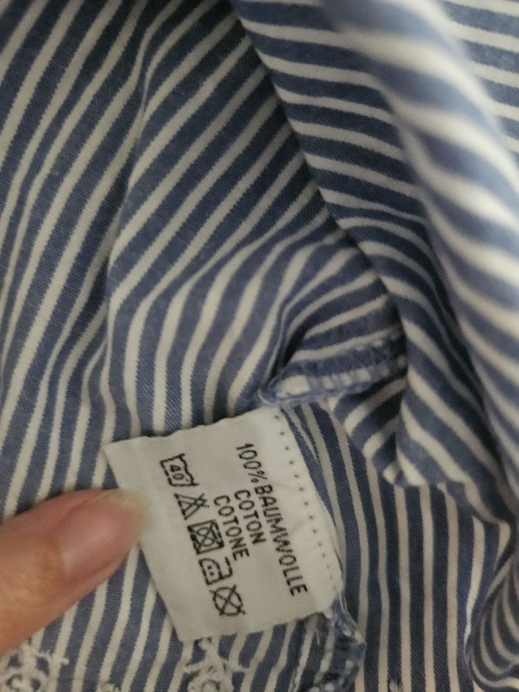 Blouses, T-shirts & Tops: Leichte kurze Bluse 86 – D'occasion à Zürich par Kris8050 4