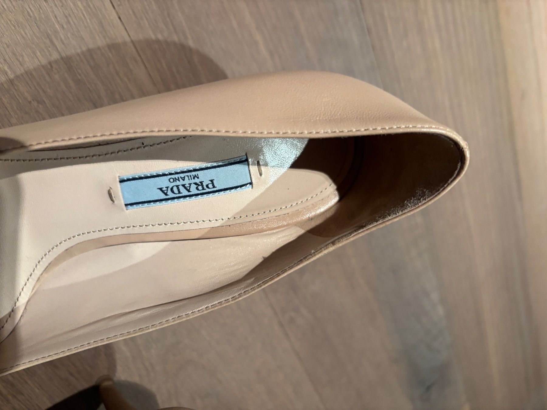 Prada Chaussures femmes: Original Prada Pumps 38 – D'occasion à Zollikon par d_grabher 2