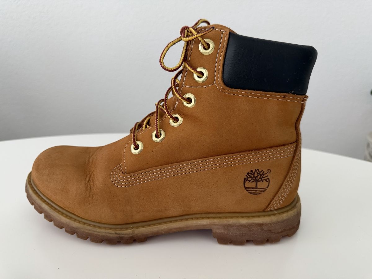 Timberland Scarpe da donna: Timberland Boots, Gr. 38 / 7.5, braun – Usato da Jona venduto da dar_k2v9