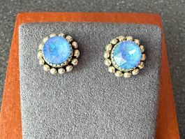 Glitzernde wasserblaue Ohrringe