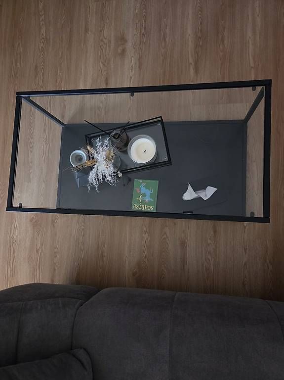 Tavoli: Couchtisch Metall / Glas mit schwarzer Ablage – Usato da Holziken venduto da m_t_lgh8 2