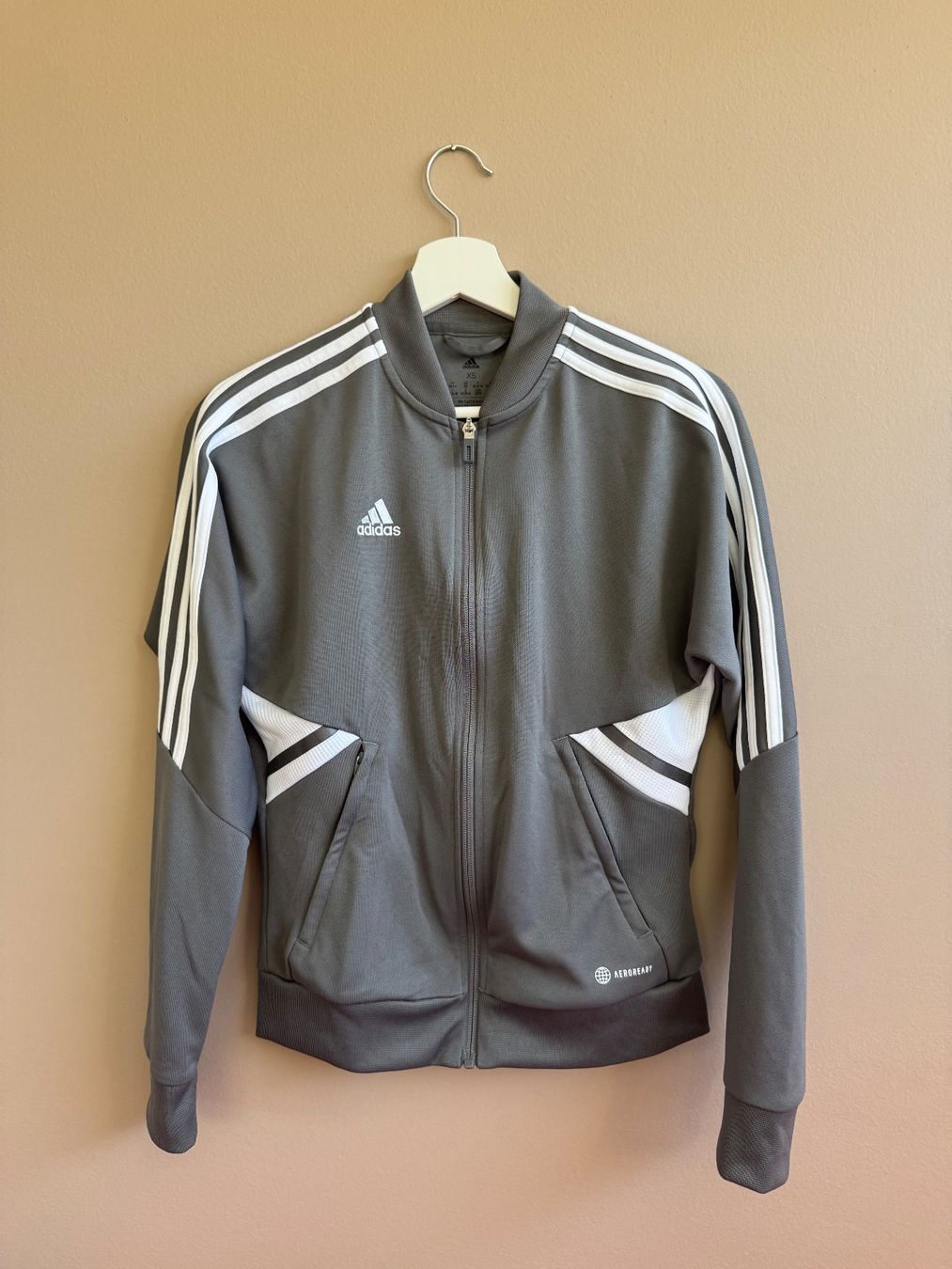 Adidas Giacche: Adidas jacket grise – Usato da Fully venduto da Luca_J.F.