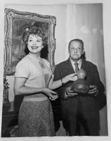 Foto 1962 Somerset Maugham & Edwige Feuillere in Cap Ferrat