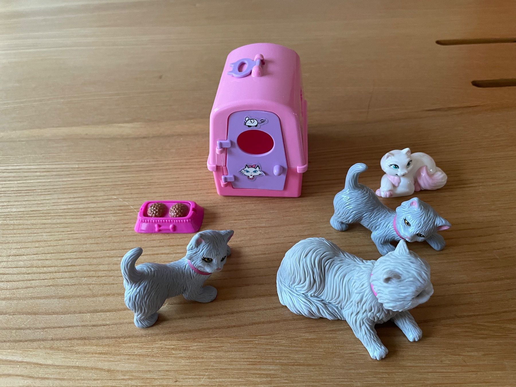 Giocattoli: Barbie Katzen und mit Hund der läuft – Usato da Lyss venduto da Landleben0 2