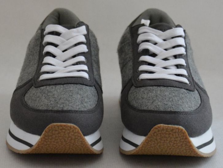 Scarpe da donna: Sneaker Plateau-Sneaker Pull&Bear Grau Gr. 38 neu! – Nuovo (secondo la descrizione) da Bern venduto da SecondWave 3