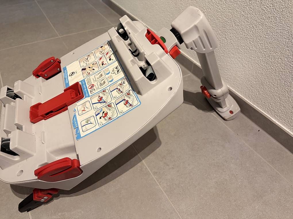 Seggiolini per auto: Hauck Variogard, Isofix-Station, Reboarder – Usato da Riehen venduto da 2snow2 4