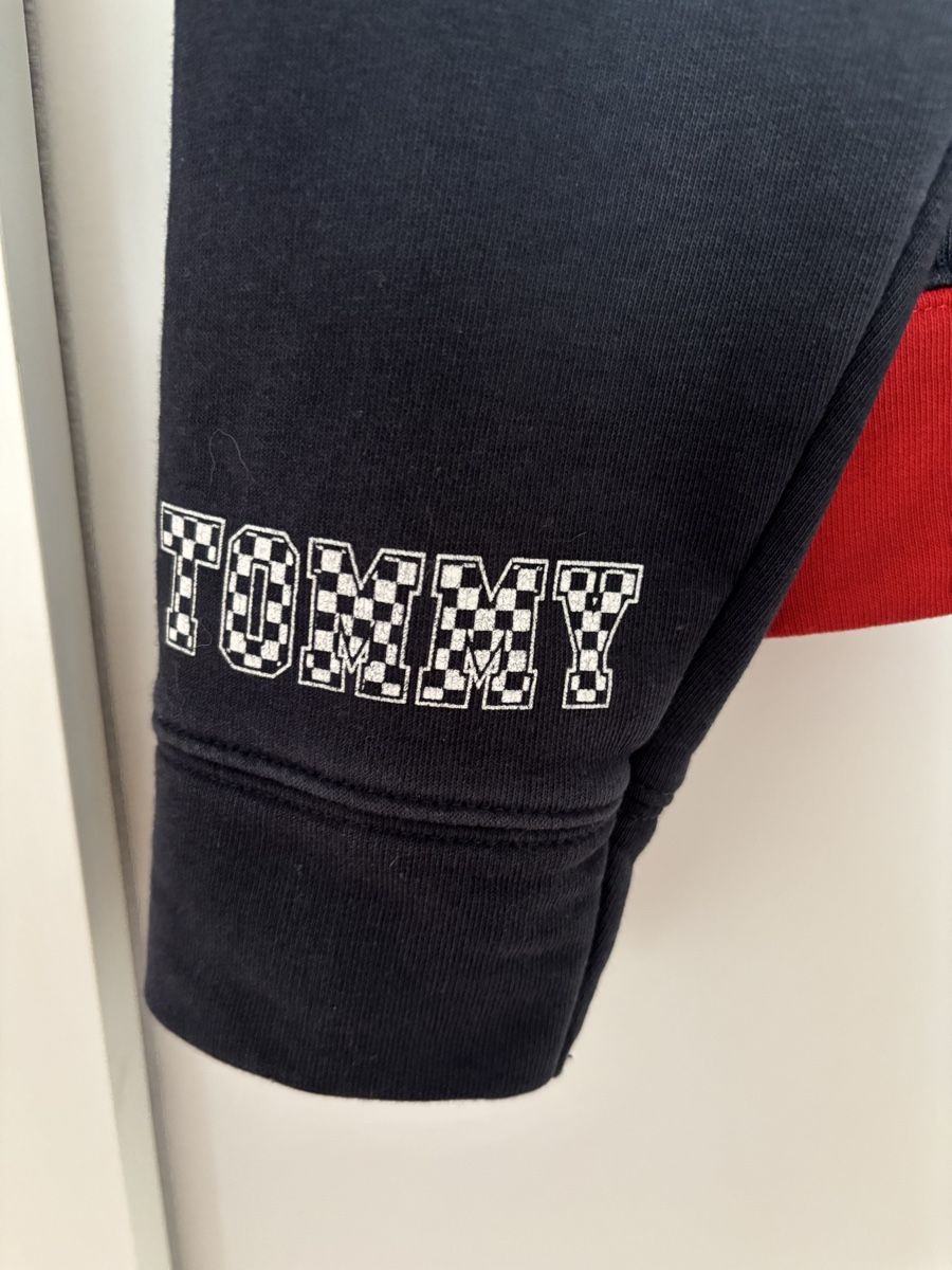 Tommy Hilfiger Maglioni & Felpe: Tommy Hilfiger Sweatshirt – Nuovo (secondo la descrizione) da Rechthalten venduto da Stephi_03 3