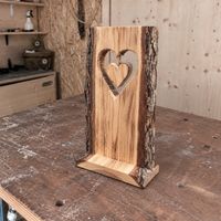 Holzdeko mit Herz – 20 × 50 cm – personalisierbar