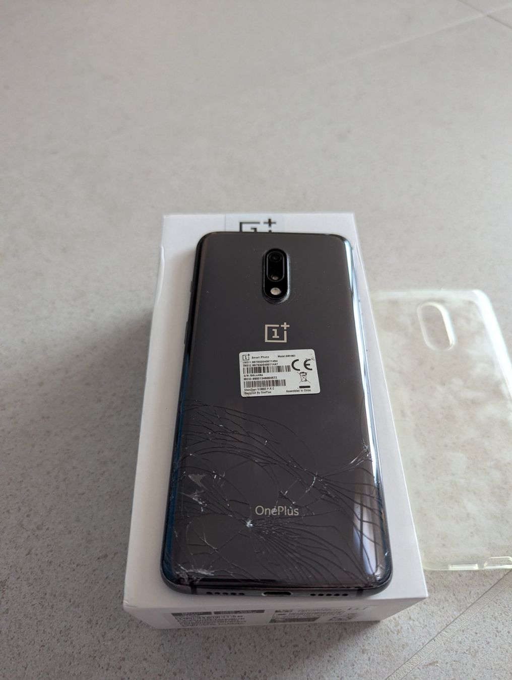 OnePlus Handys / Smartphones: OnePlus 7 mit Schachtel und Hülle – Gebraucht aus Samstagern von Gc8 1
