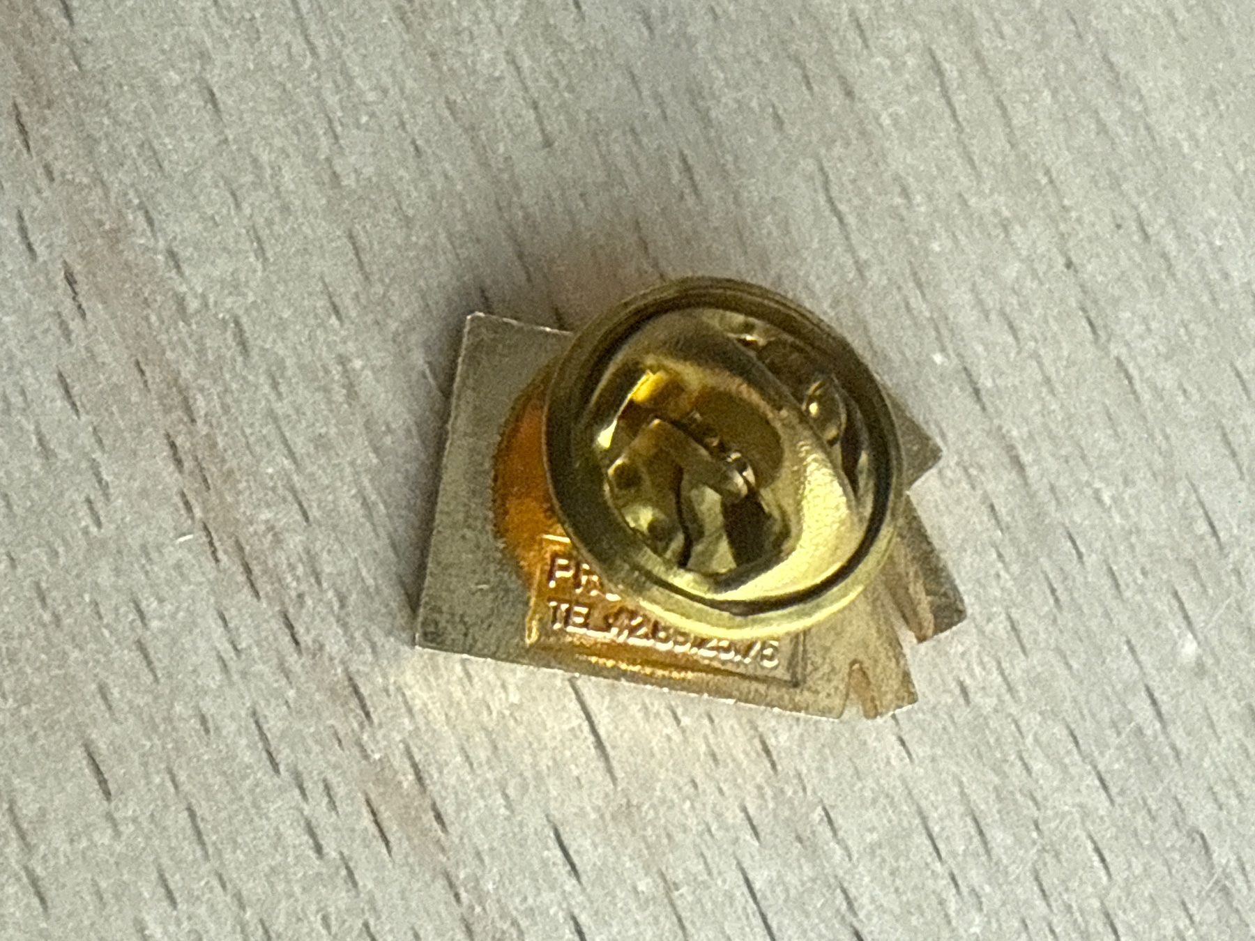Placchette & Badge: Pin Aria – Usato da Glattbrugg venduto da Schweigmatt 1
