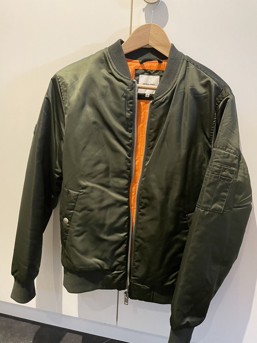 Jack & Jones Giacche: Veste Jack e Jones taille S – Usato da La Chaux de fonds venduto da car_f9yg